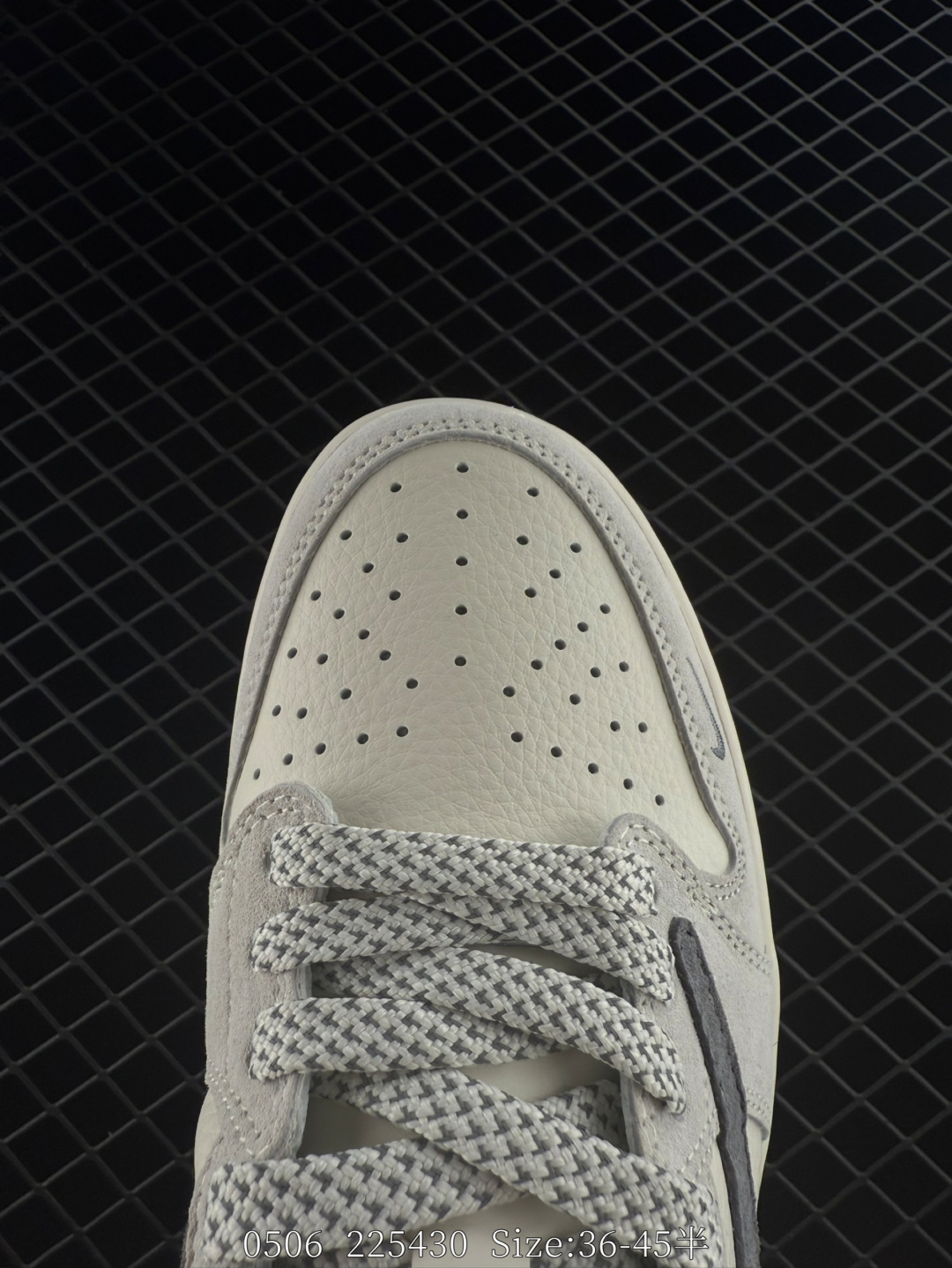 Travis Scott x Air Jordan 1 ” Reverse Mocha “